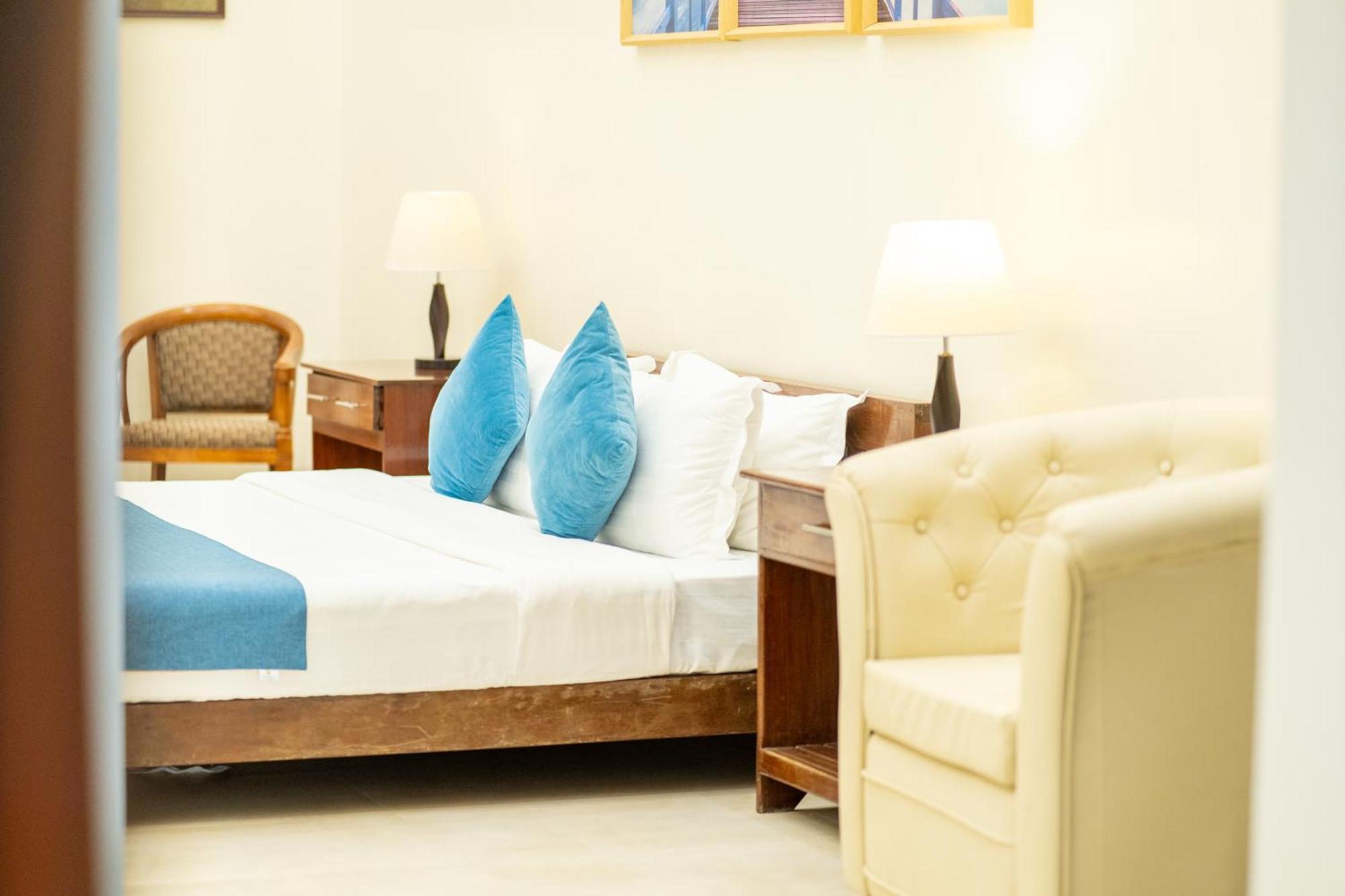 Costa Palawan Resort Пуэрто-Принцеса Экстерьер фото
