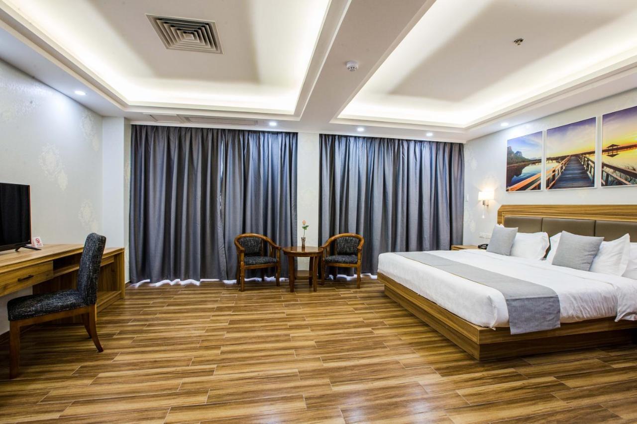 Costa Palawan Resort Пуэрто-Принцеса Экстерьер фото